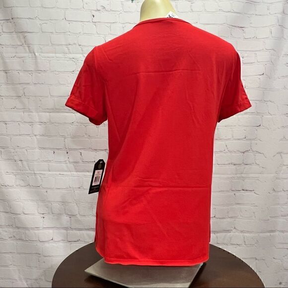 ZUMBA Game on V-neck Tee in size small red - Picture 5 of 6